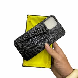 Ốp Lưng Da Tay Cá Sấu - Iphone 11 -15